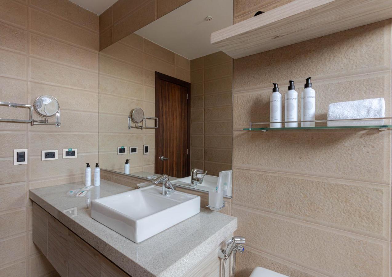 Hotel Puerto Pacifico Guayaquil Airport Екстериор снимка