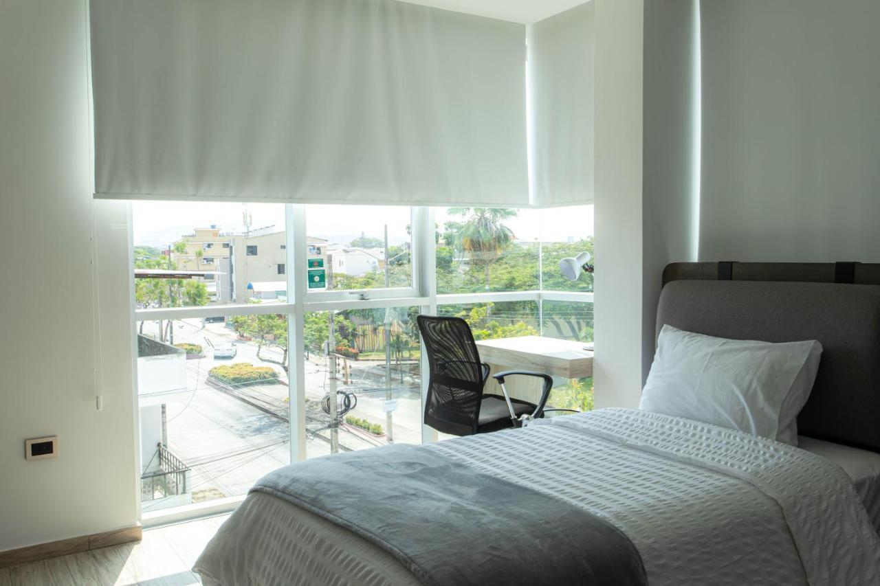 Hotel Puerto Pacifico Guayaquil Airport Екстериор снимка
