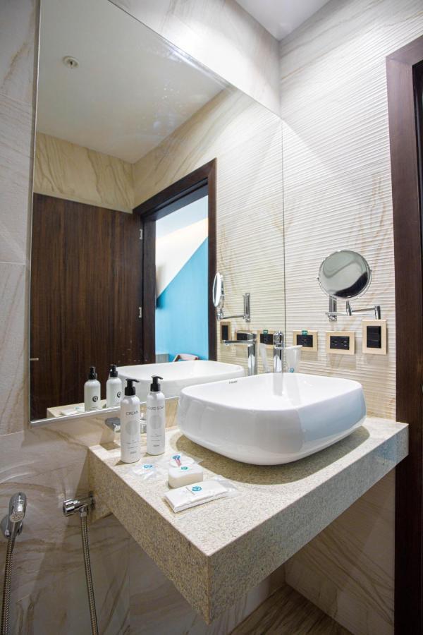 Hotel Puerto Pacifico Guayaquil Airport Екстериор снимка