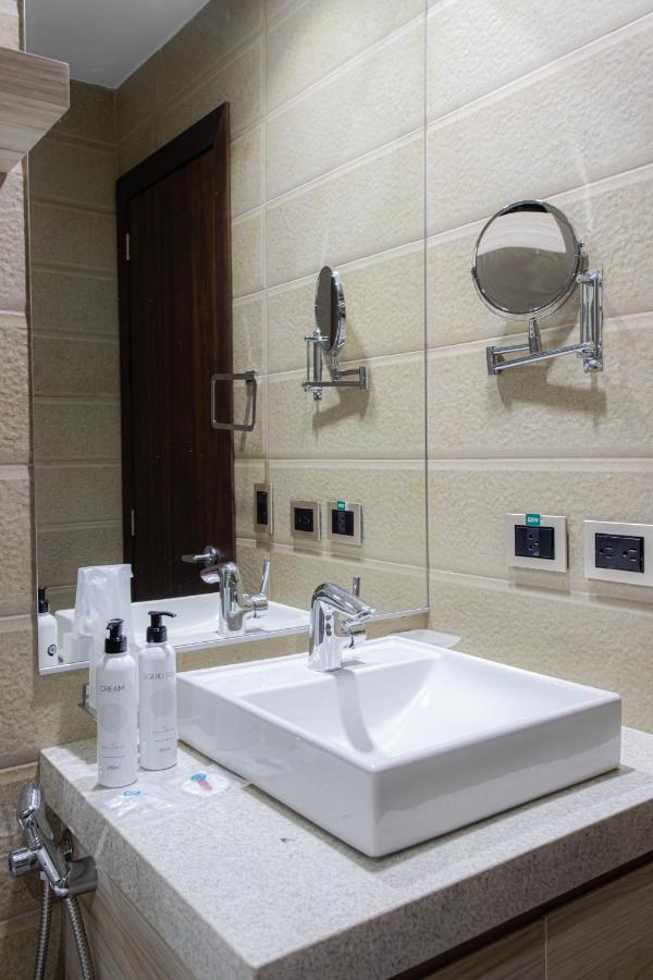 Hotel Puerto Pacifico Guayaquil Airport Екстериор снимка